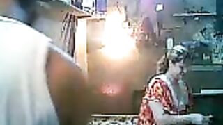 حصري نيك طيز العراقية داخل غرفة المولدات