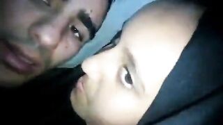 مغربية مع عشيقها بوس ومص