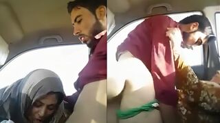 سواق التاكسي العراقي ينيك كحبة في السيارة - افلام سكس عربي