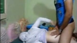 محجبة تتناك في طيزها من ابن الجيران - سكس عربي