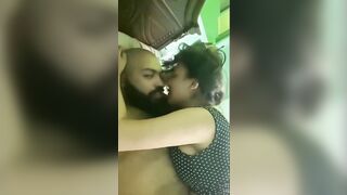 شرموطة تشيش مع حبيبها وهي بتتناك - سكس عربي