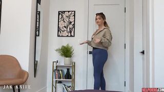 زوجة الجيران الشرموطة ذات الثدي الكبير تتناك خيانة زوجية ساخنة في فمها وكسها