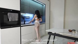 شرموطة برونيت لذيذة المؤخرة تتناك بقوة من صديقها وتنفجر في هزات متكررة