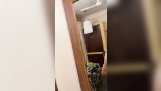 هندية شرموطة تمص زب وتركب